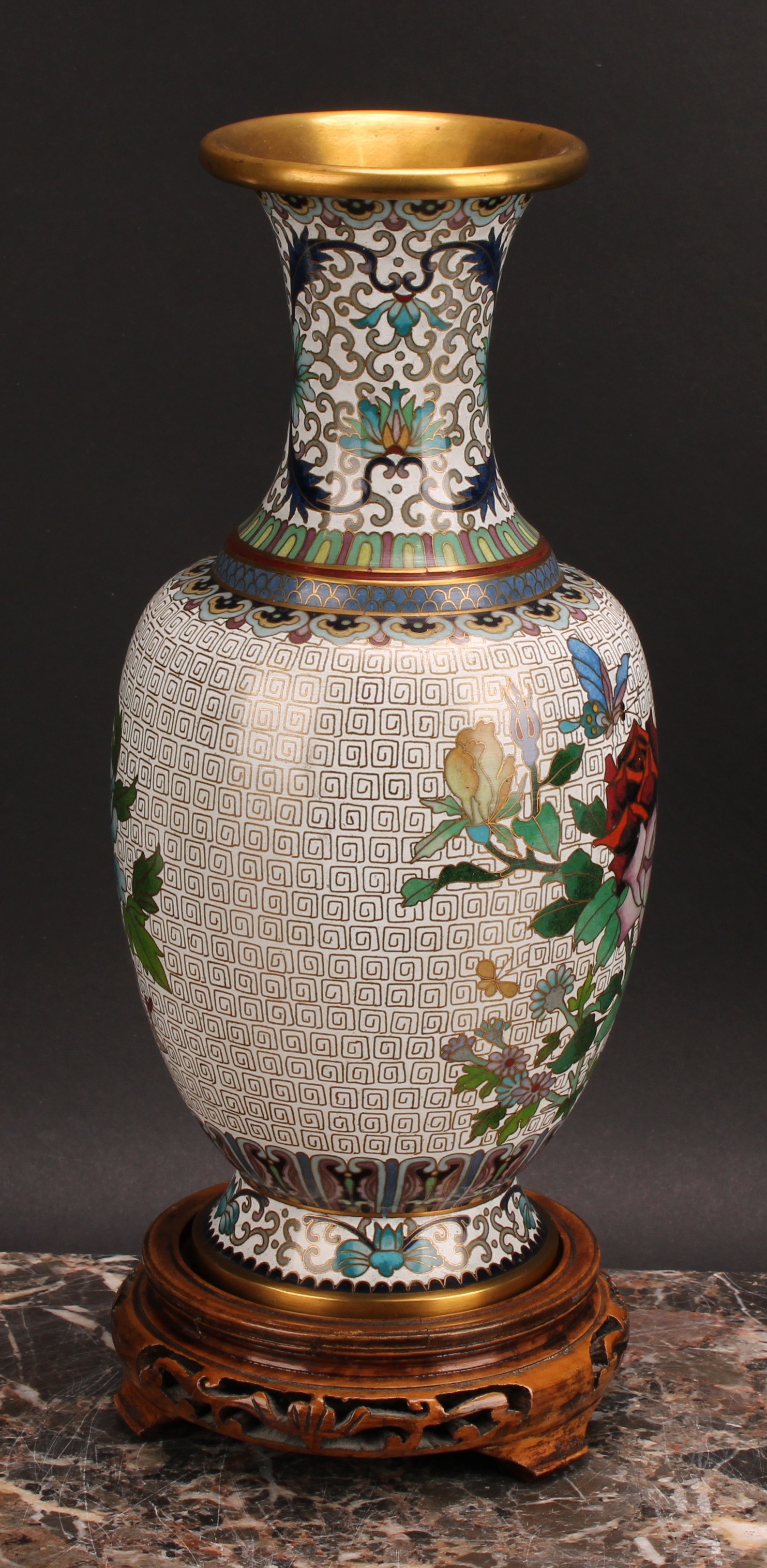 A pair of Japanese cloisonné enamel baluster vases, decorated with flowers and butterflies, hardwood - Image 6 of 7