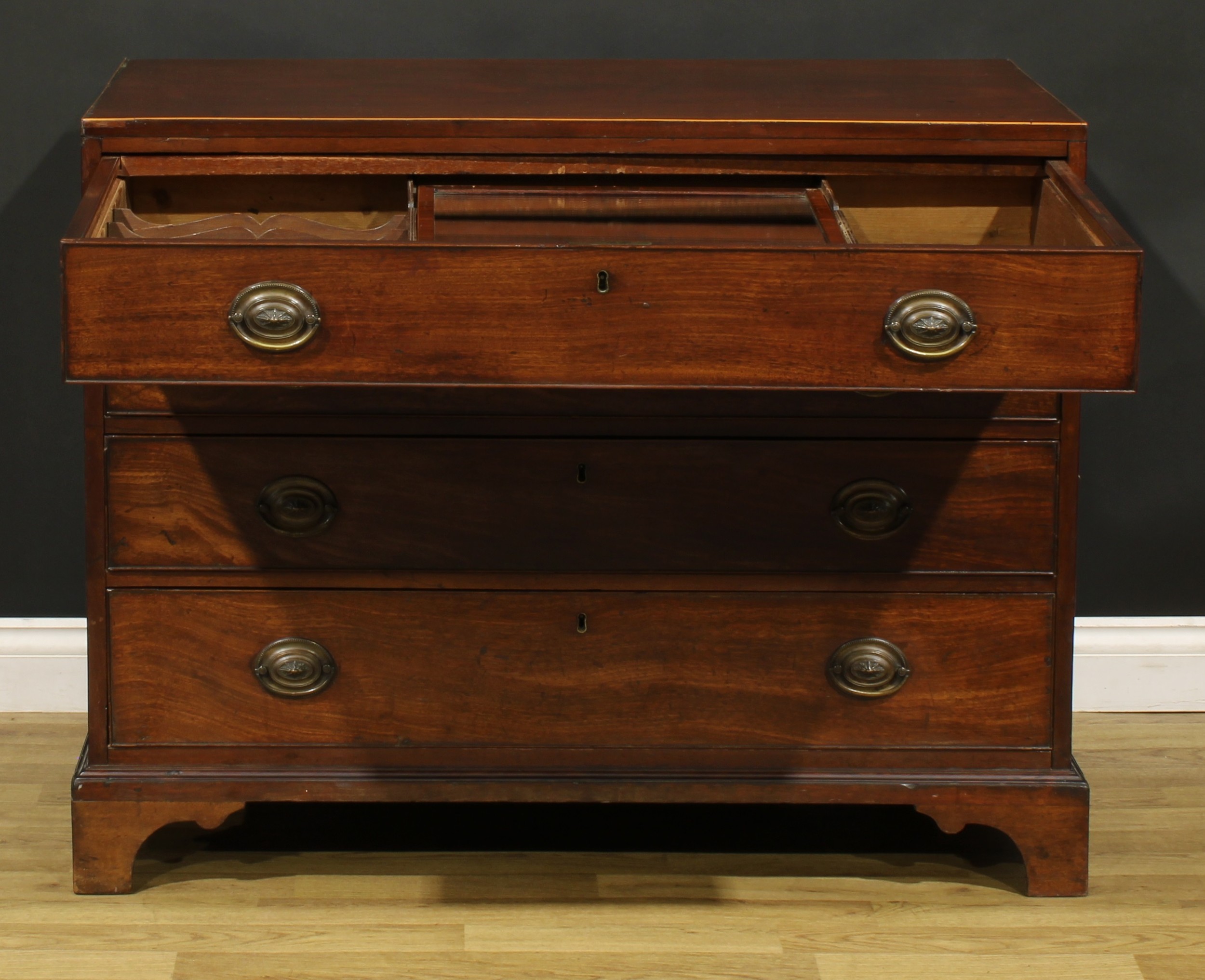 A George III mahogany caddy top discernible bachelor’s chest, by John Folgham (fl. c. 1750–1803), - Image 5 of 9