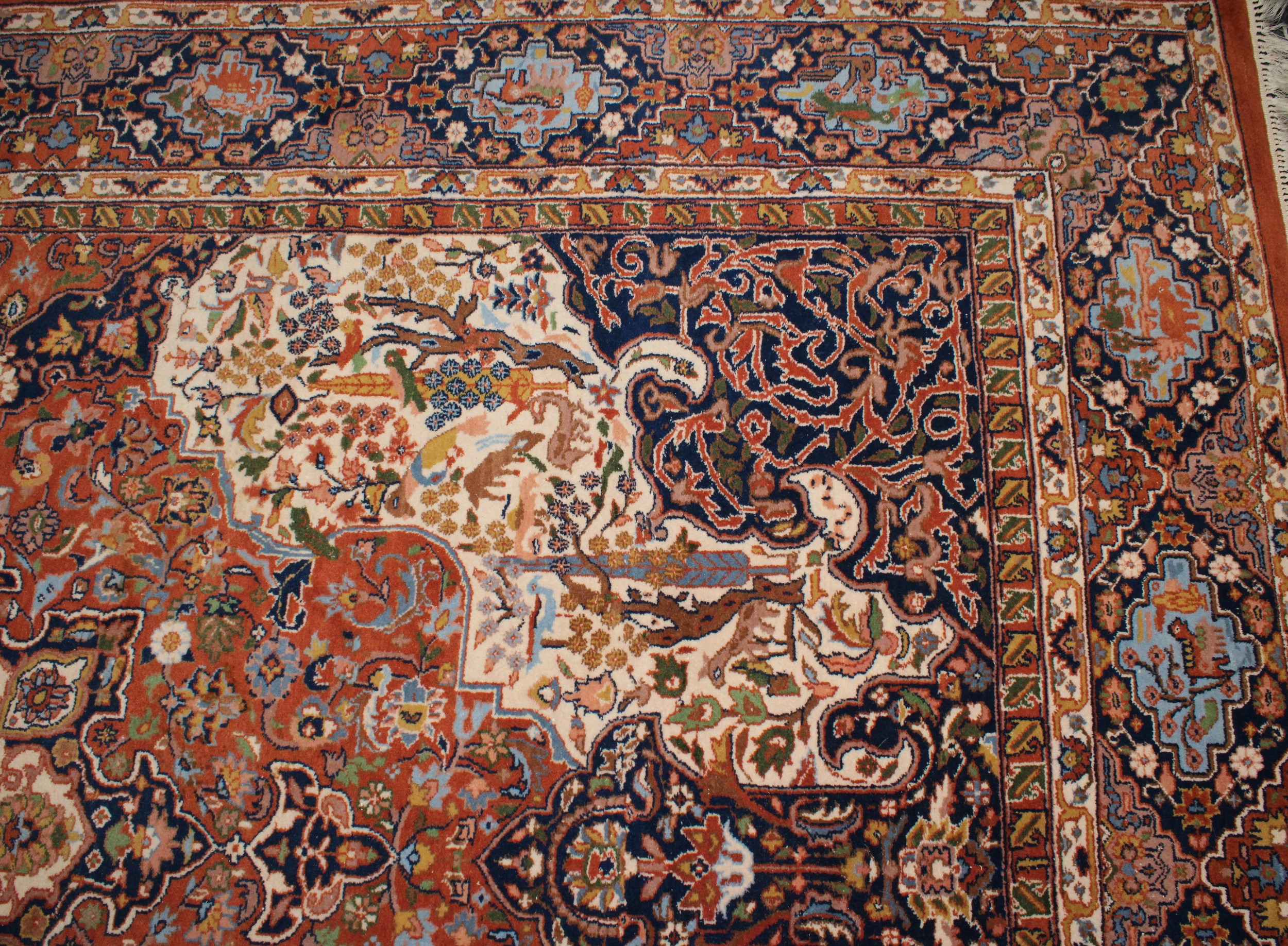 An Iranian Mahal type wool rug or carpet, 309.5cm x 227cm - Image 2 of 4