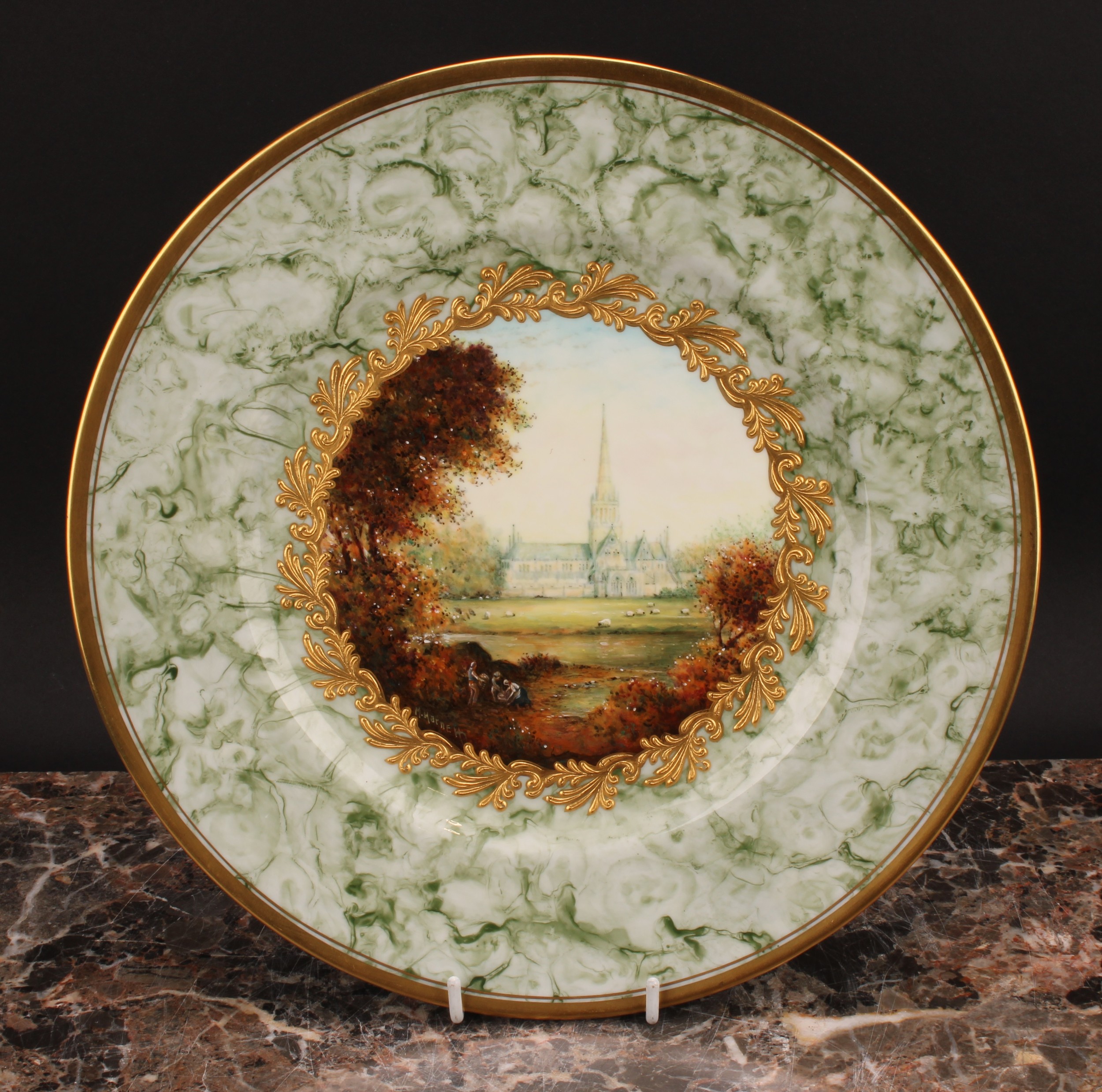 A Coalport shaped circular plate, painted by Malcolm Harnett, signed, with a view of Salisbury - Bild 2 aus 5