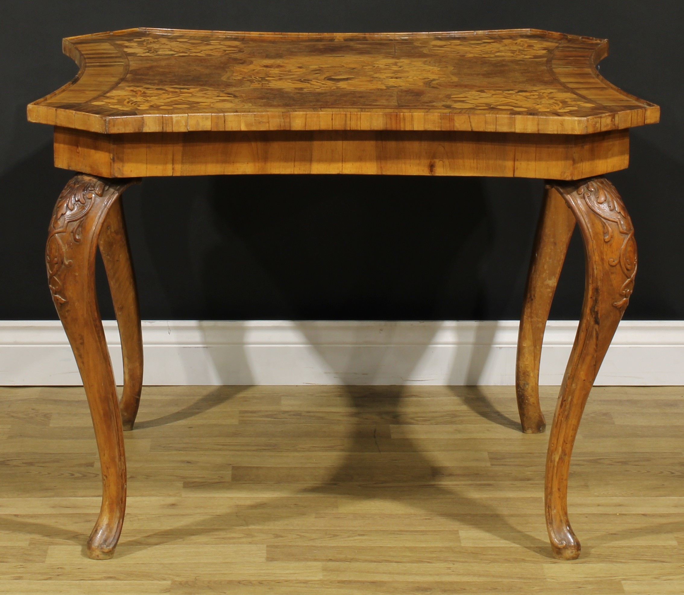 A pair of 19th century Italian Sorrento marquetry centre tables, each incurve canted square top - Image 6 of 9