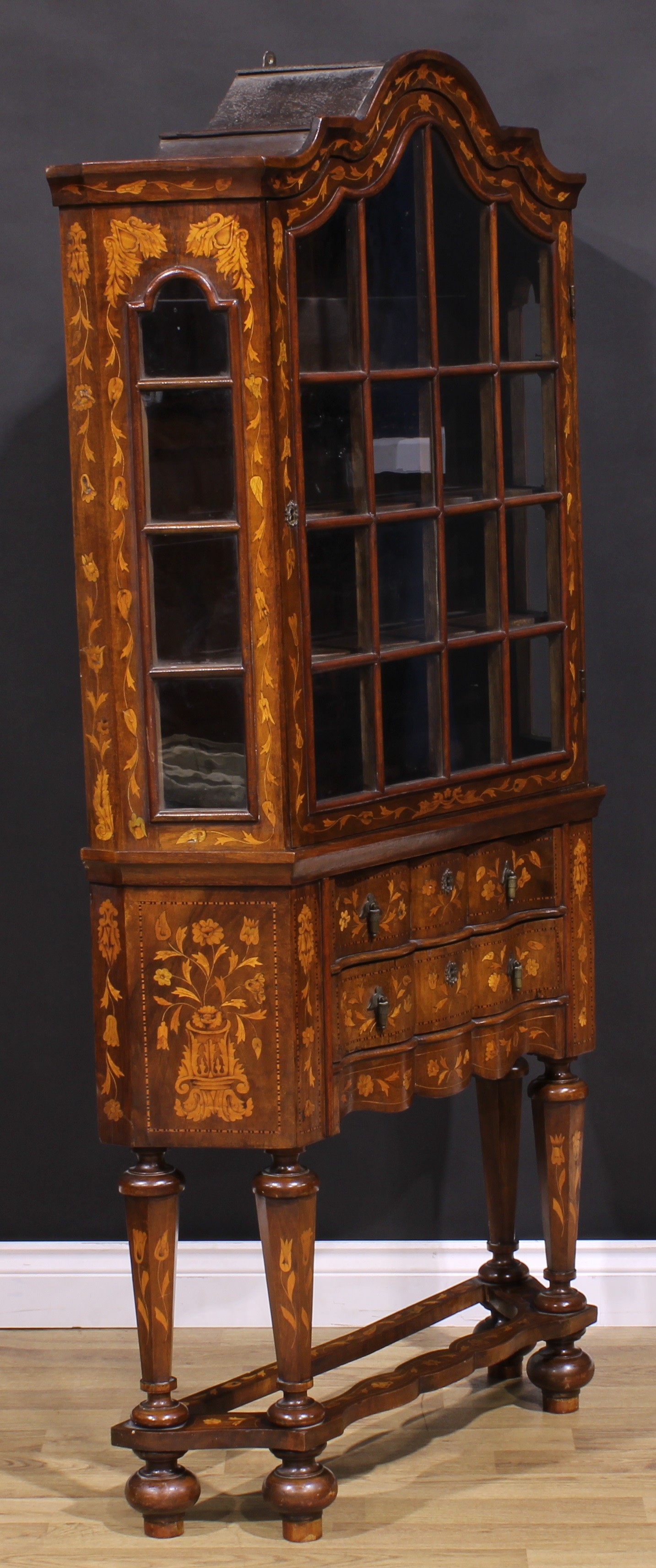 An 18th century style Dutch marquetry display cabinet, of small and neat proportions, arched cornice - Image 3 of 5