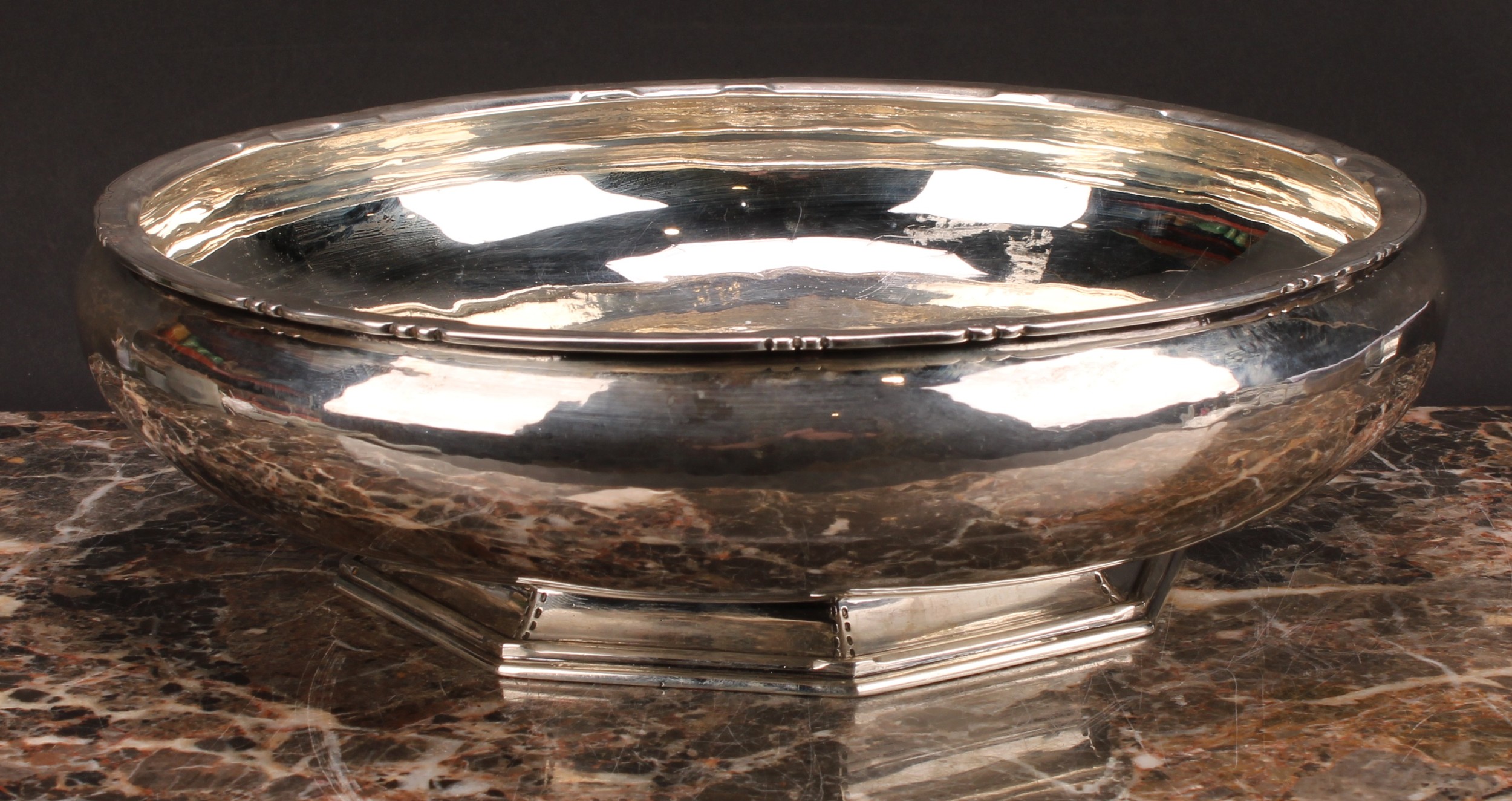 Cecil Walker of Hampstead (d.1983) - an Arts and Crafts silver fruit bowl, lightly planished, the - Image 3 of 4