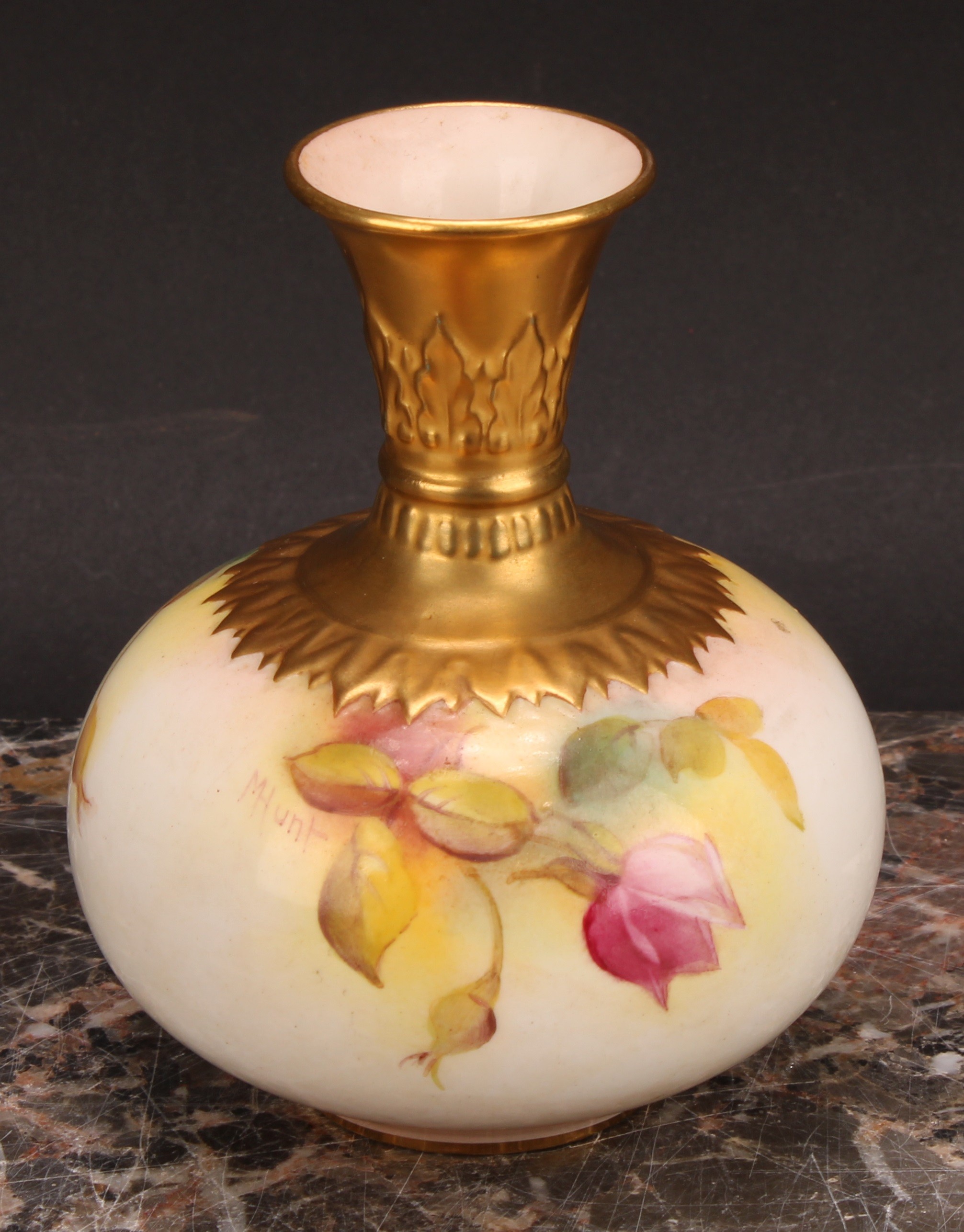 A Royal Worcester compressed ovoid vase, painted by M. Hunt, signed, with Hadley style roses, gilt - Image 2 of 6