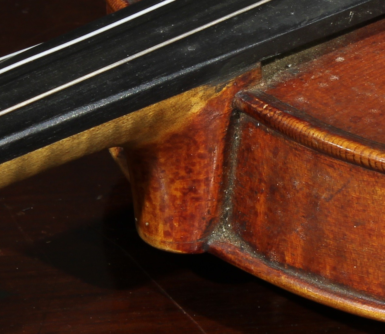 A German violin, the two-piece back 36cm long excluding button, paper label printed Manufactured - Image 4 of 10