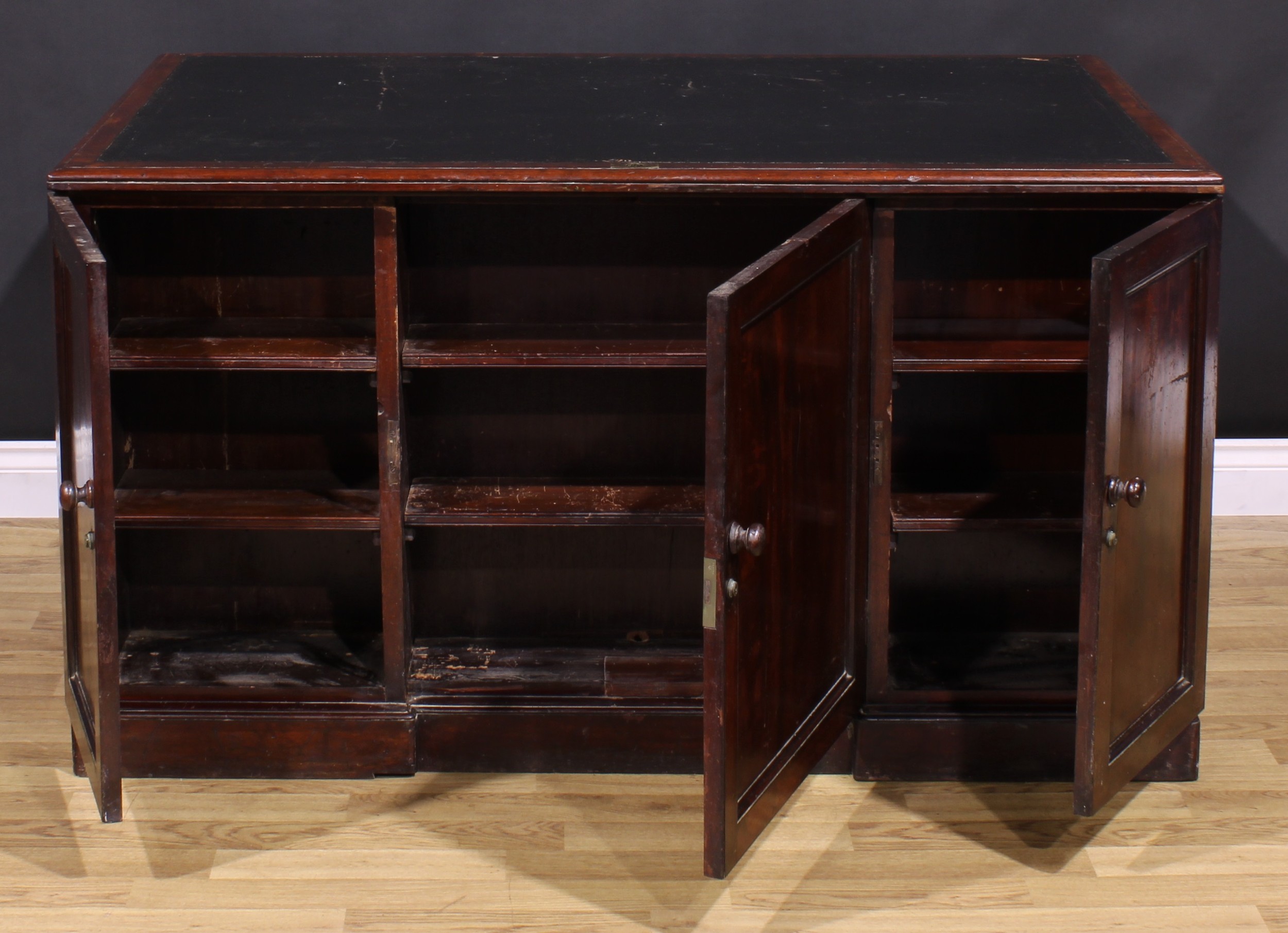 A William IV mahogany government building office desk, rectangular top with inset tooled leather - Image 5 of 5
