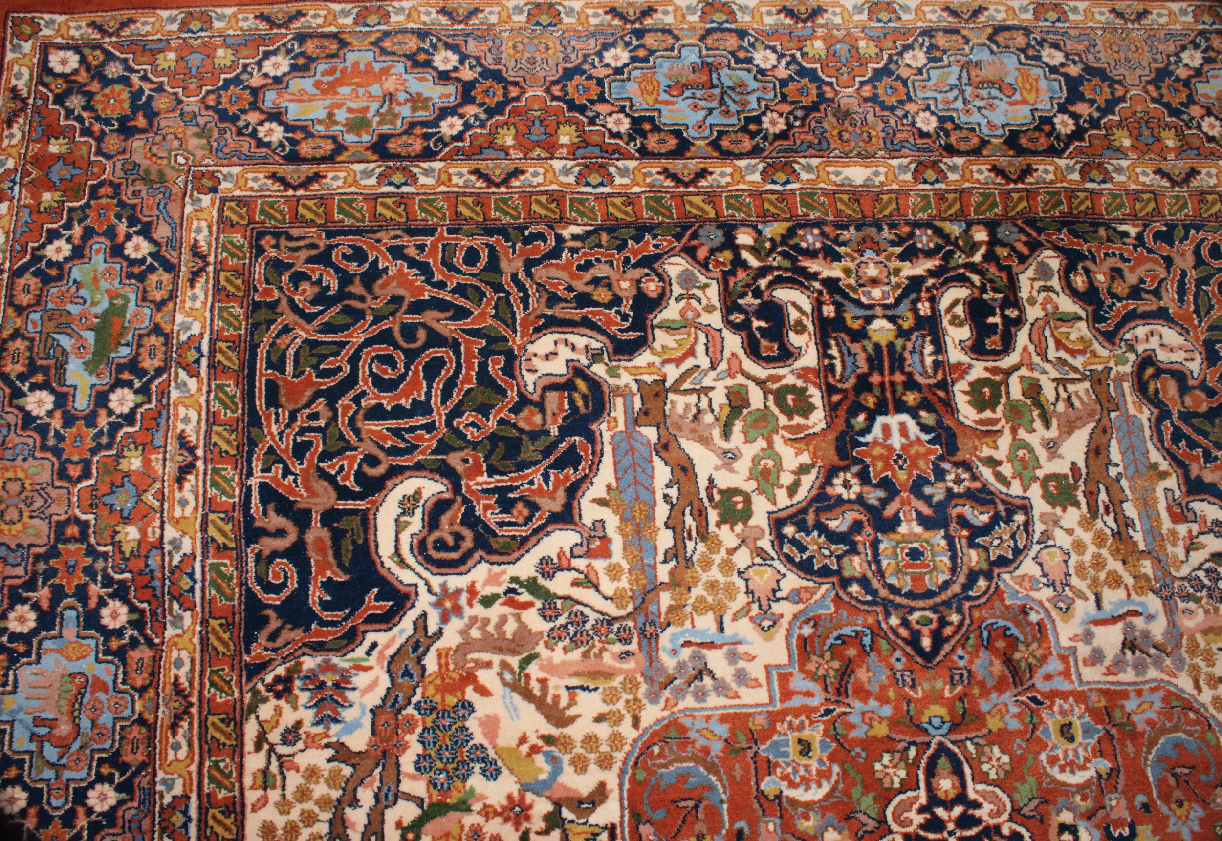 An Iranian Mahal type wool rug or carpet, 309.5cm x 227cm - Image 3 of 4