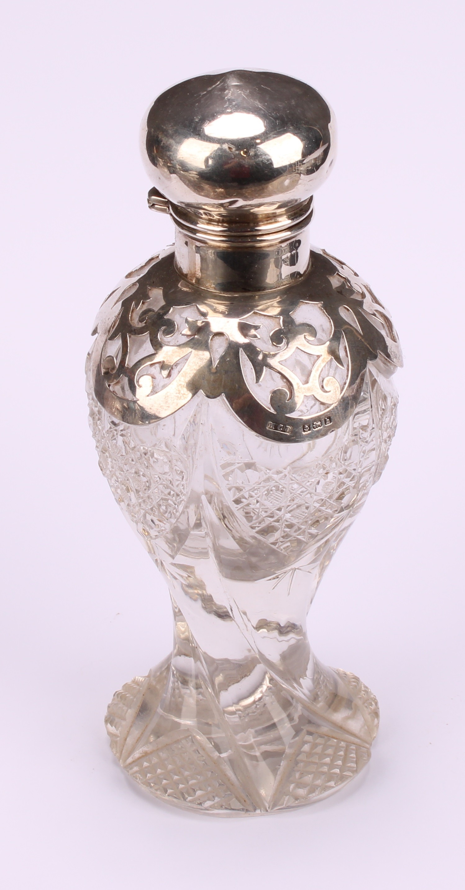 A George V silver, tortoiseshell and pique globular scent bottle, hinged cover inlaid in the Neo- - Image 3 of 7
