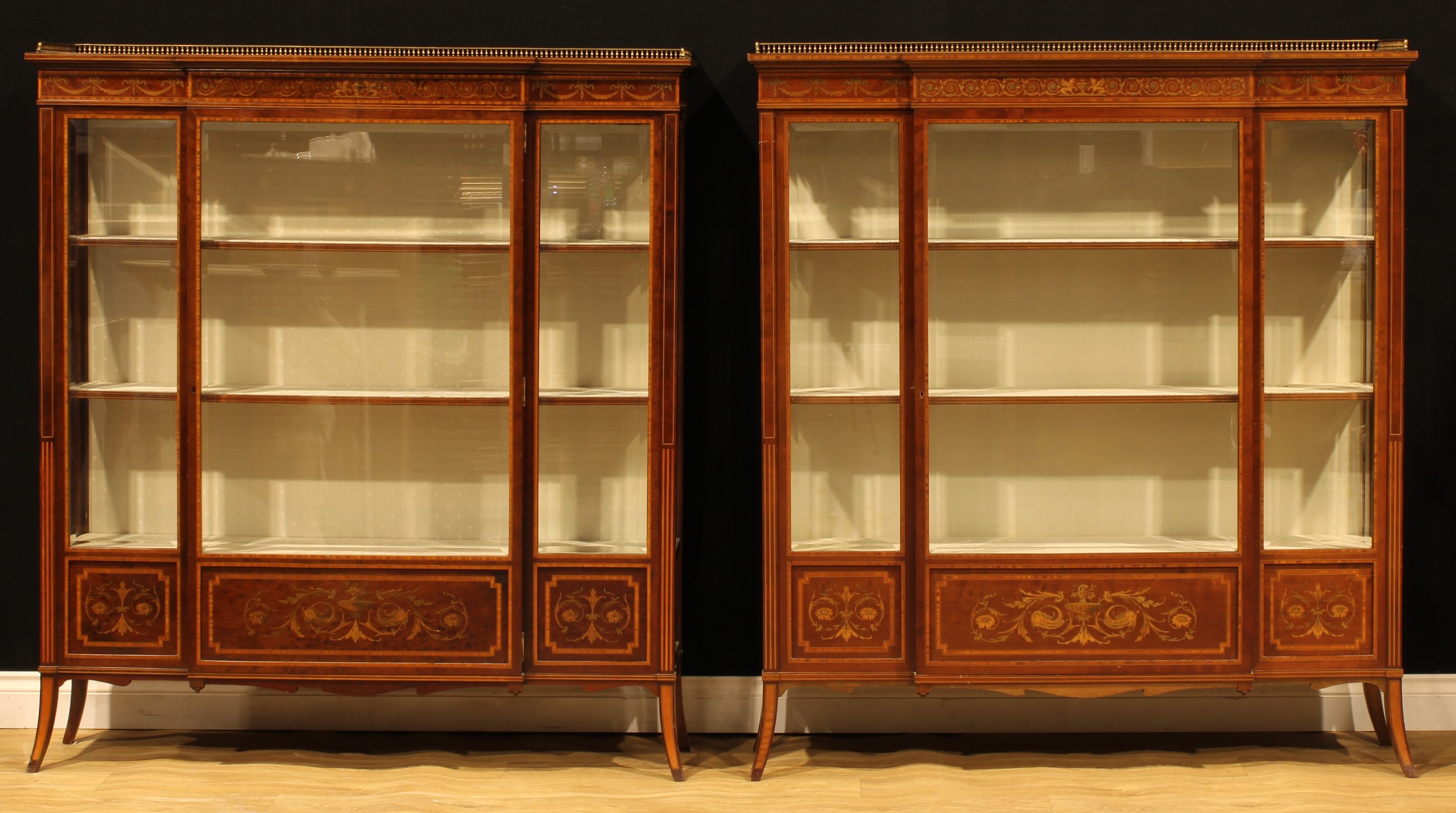 A near pair of Sheraton Revival satinwood crossbanded mahogany and marquetry break-centre display - Image 2 of 2