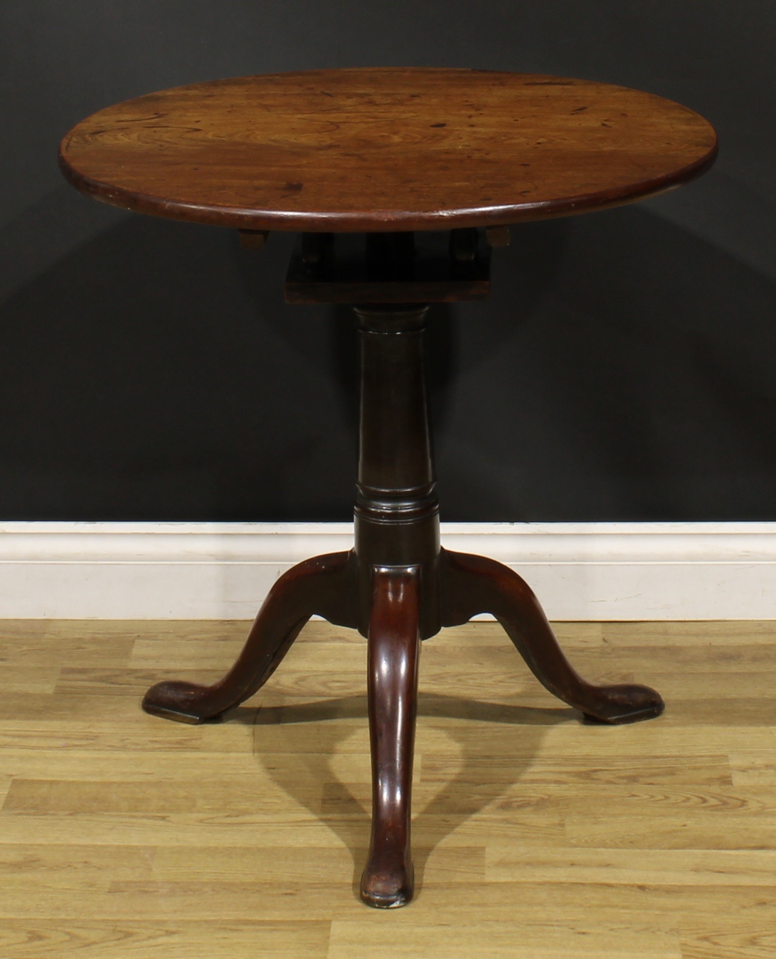 A George III mahogany birdcage tripod occasional table, one-piece circular tilting top, cannon - Image 2 of 4