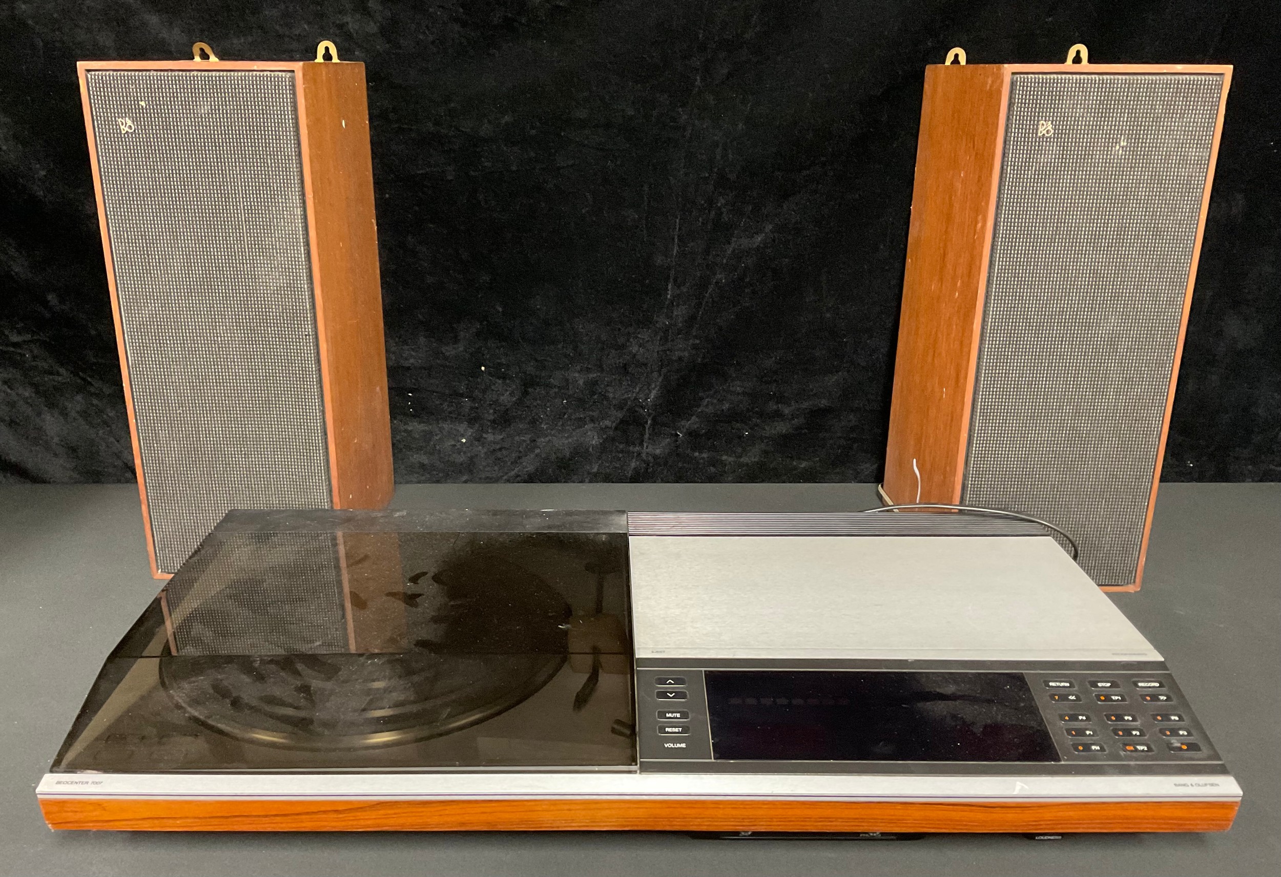 A Bang & Olufson Beocenter 7007 combination cassette, tuner and record player system; a pair of Bang