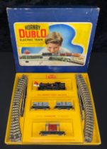 Toys & Juvenalia, Trains, OO Gauge - a Hornby Dublo OO Gauge EDG16 tank good train set, boxed