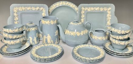 Ceramics - a Wedgwood of Etruria & Barlaston Queensware tea service for six, comprising teacups,