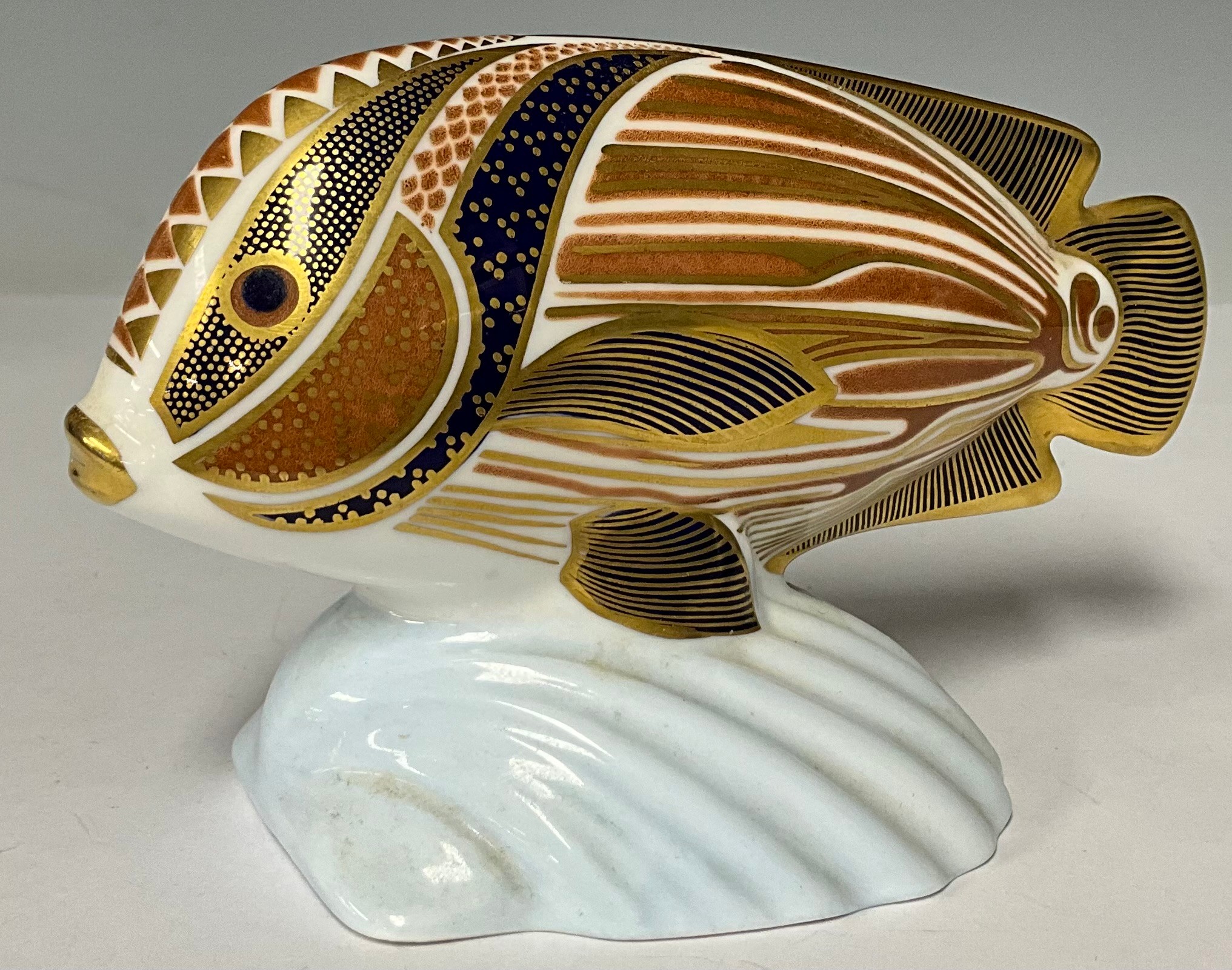 A Royal Crown Derby paperweight, Tropical Fish, Sweetlips, gold stopper, boxed - Image 2 of 2