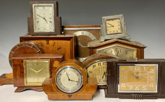 Clocks - Art Deco mantel, various forms and materials, Bakelite, etc