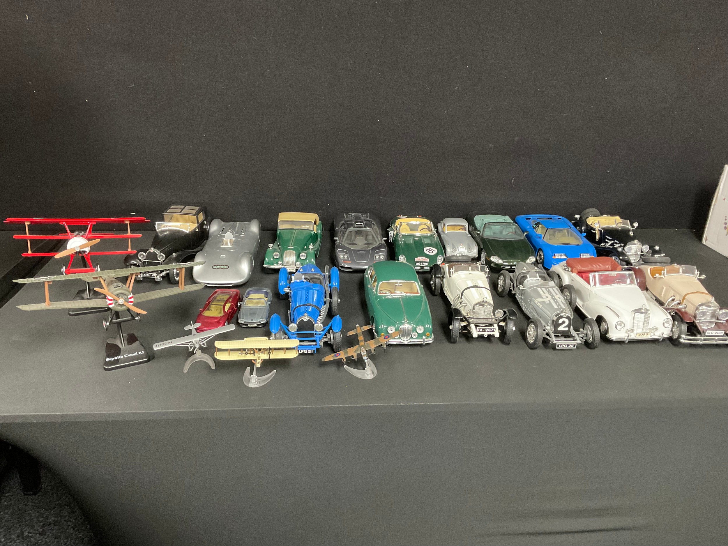 Toys & Juvenalia - a collection of unboxed model cars and aviation related models, various