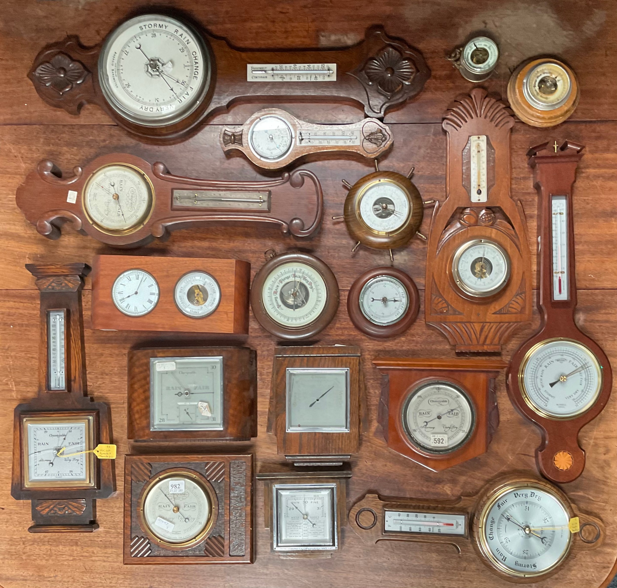 Barometers - various, wheel, Art Deco, etc (qty)