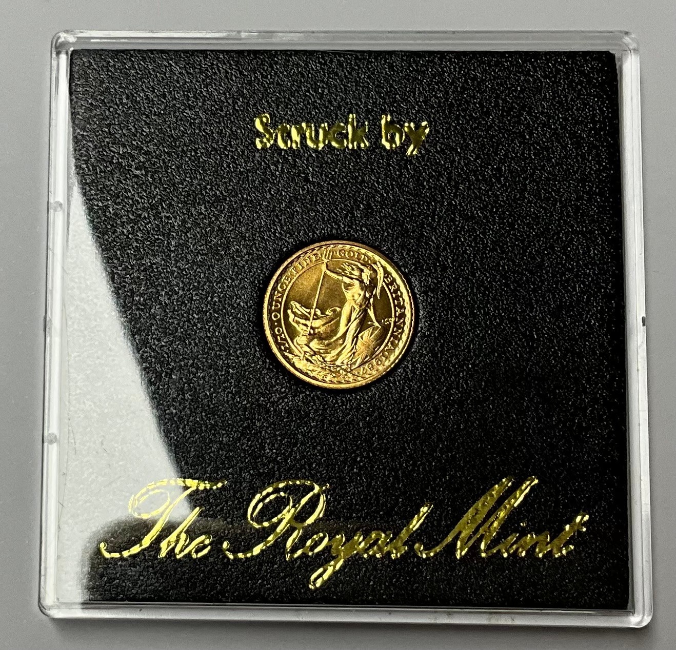 An Elizabeth II gold 10 Pound coin, 1/10oz Fine Gold, struck by The Royal Mint, boxed - Image 3 of 3