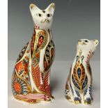 A pair of Royal Crown Derby paperweights, Siamese Cat and Siamese Kitten, gold stoppers