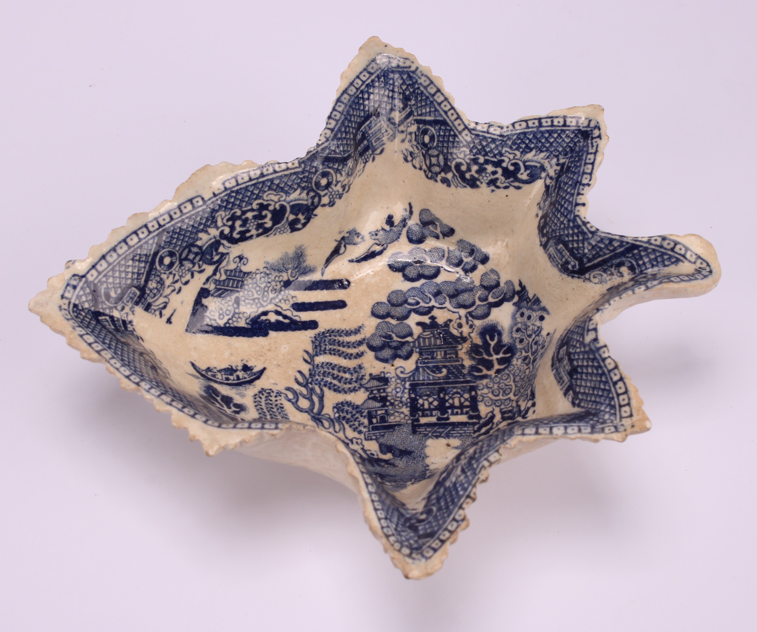 A pair of 19th century Staffordshire Willow pattern blue and white pickle dishes, 14.5cm; another - Image 10 of 10