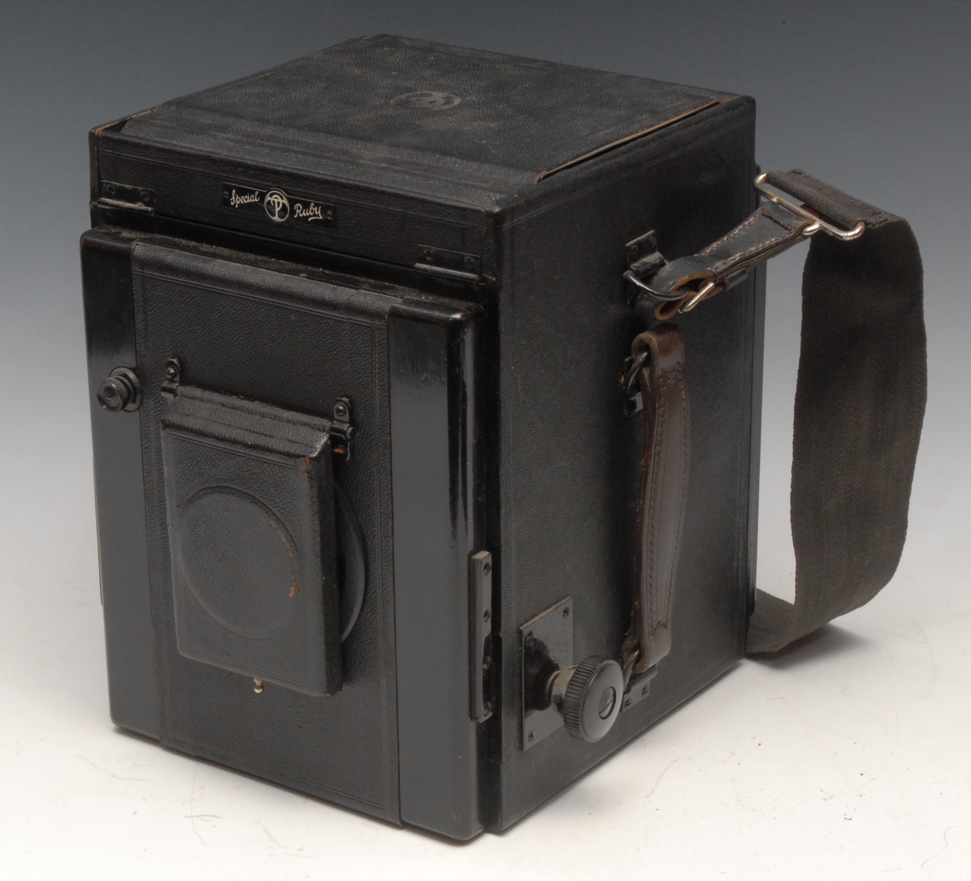 Photography - A Thornton-Pickard Special Ruby Reflex single lens reflex plate camera, Cooke - Image 3 of 4