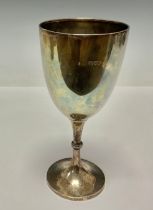 A George III style silver wine goblet, Chester, 1907, 18cm high, 130g