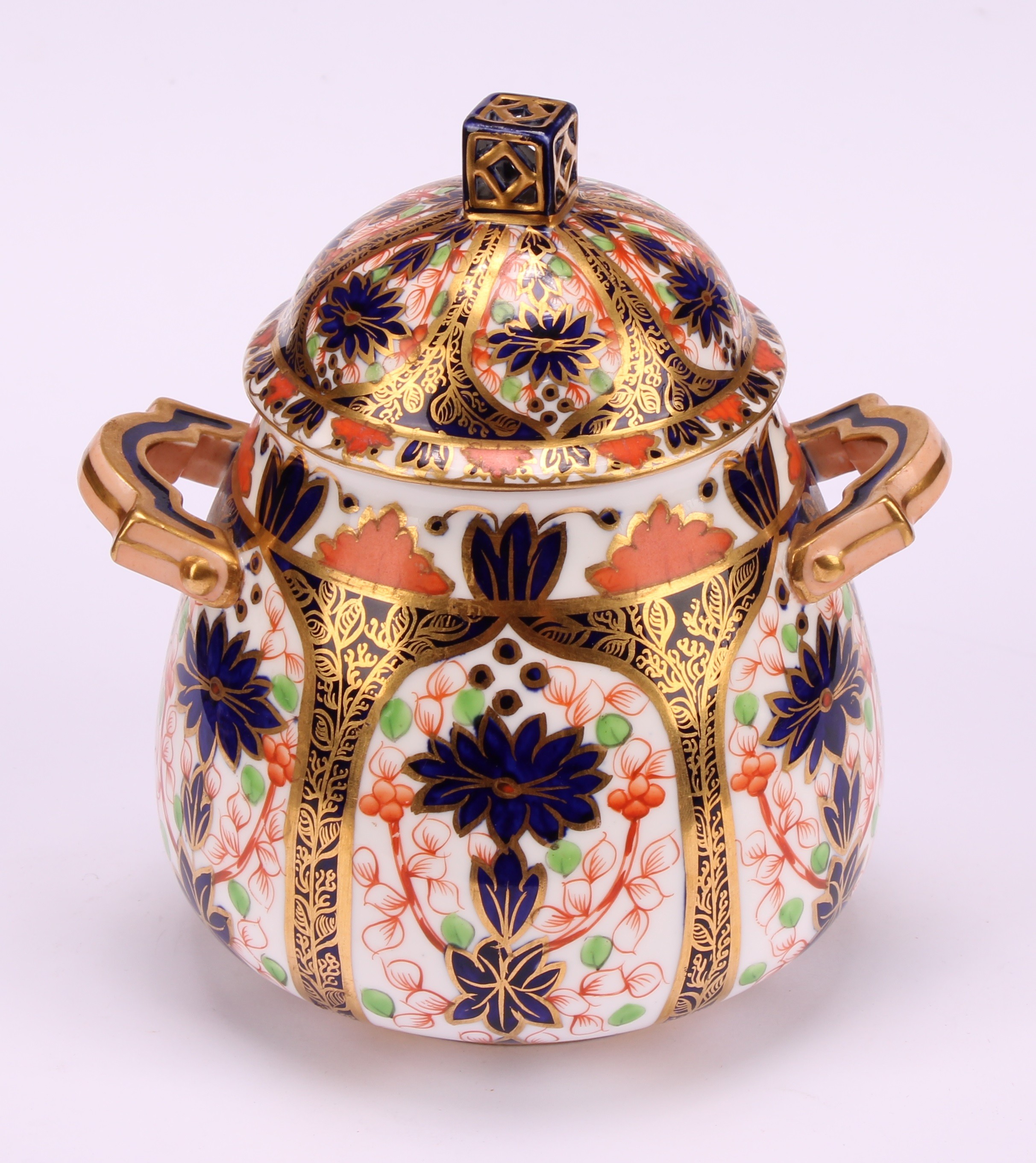 A Derby Crown Porcelain Company Imari palette 1128 pattern milk jug and two handled sucrier and - Image 6 of 9