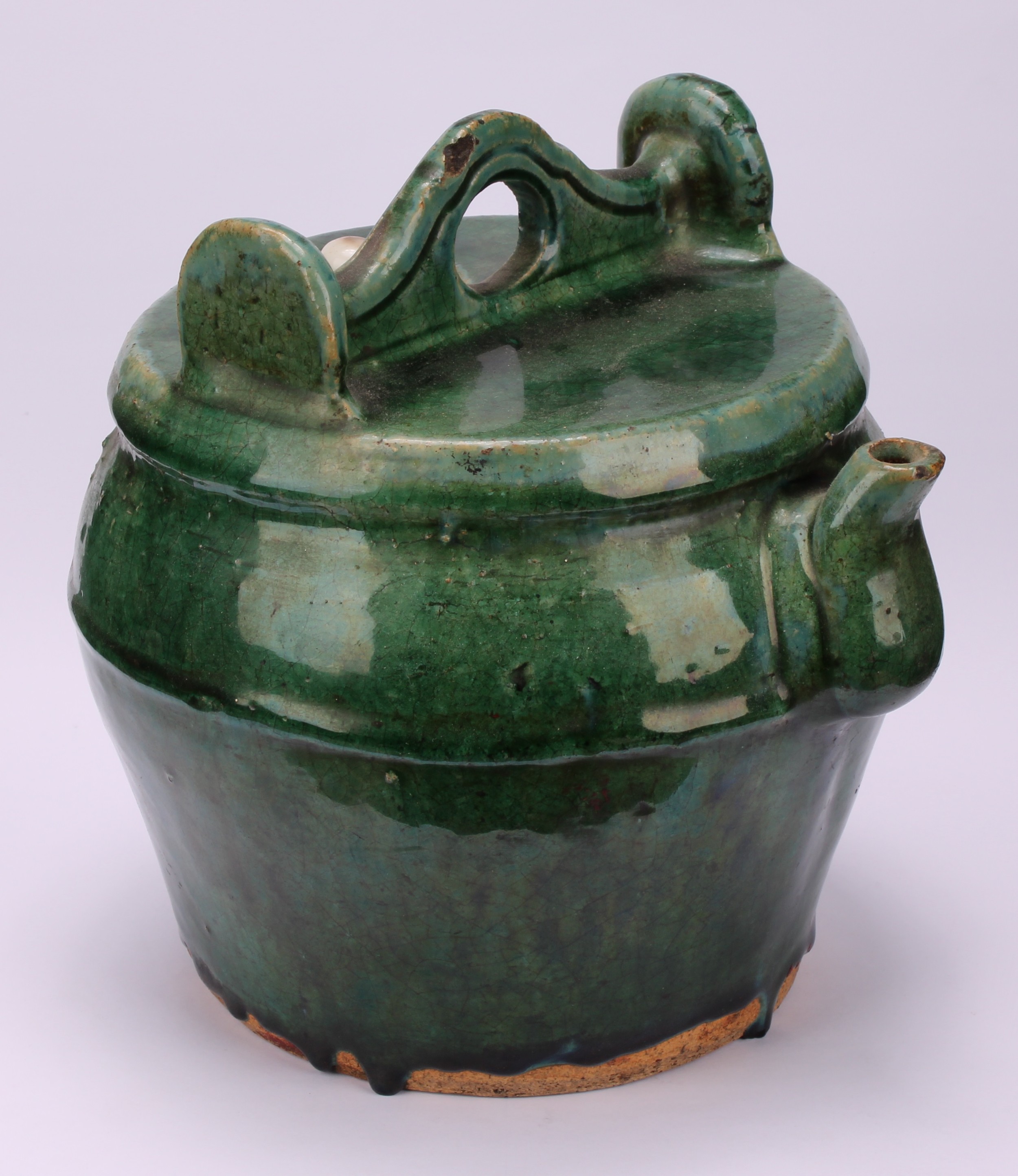A Chinese monochrome rice wine pot, 22cm high - Image 2 of 4