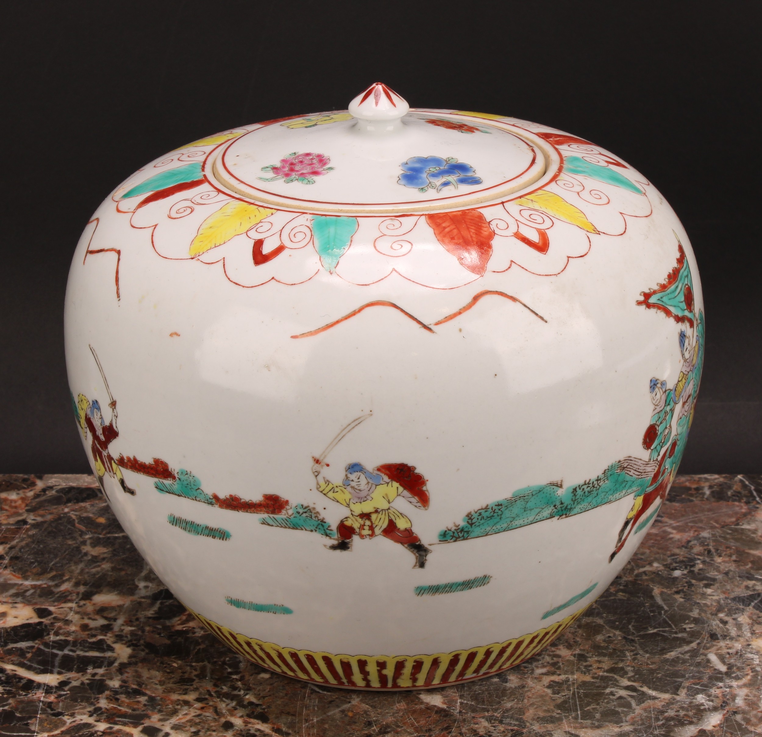 A pair of Chinese ovoid ginger jars and covers, decorated in polychrome with figures in battle, four - Image 10 of 12