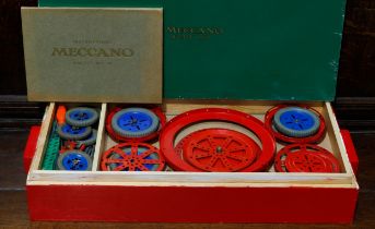 Model Engineering & Constructional Toys - a collection of various Meccano parts, components and