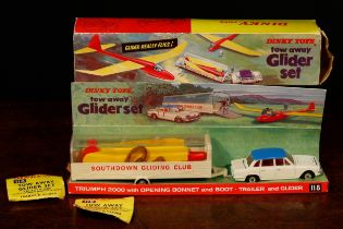 Dinky Toys 118 tow away glider set, comprising Triumph 2000, white body with blue roof, red