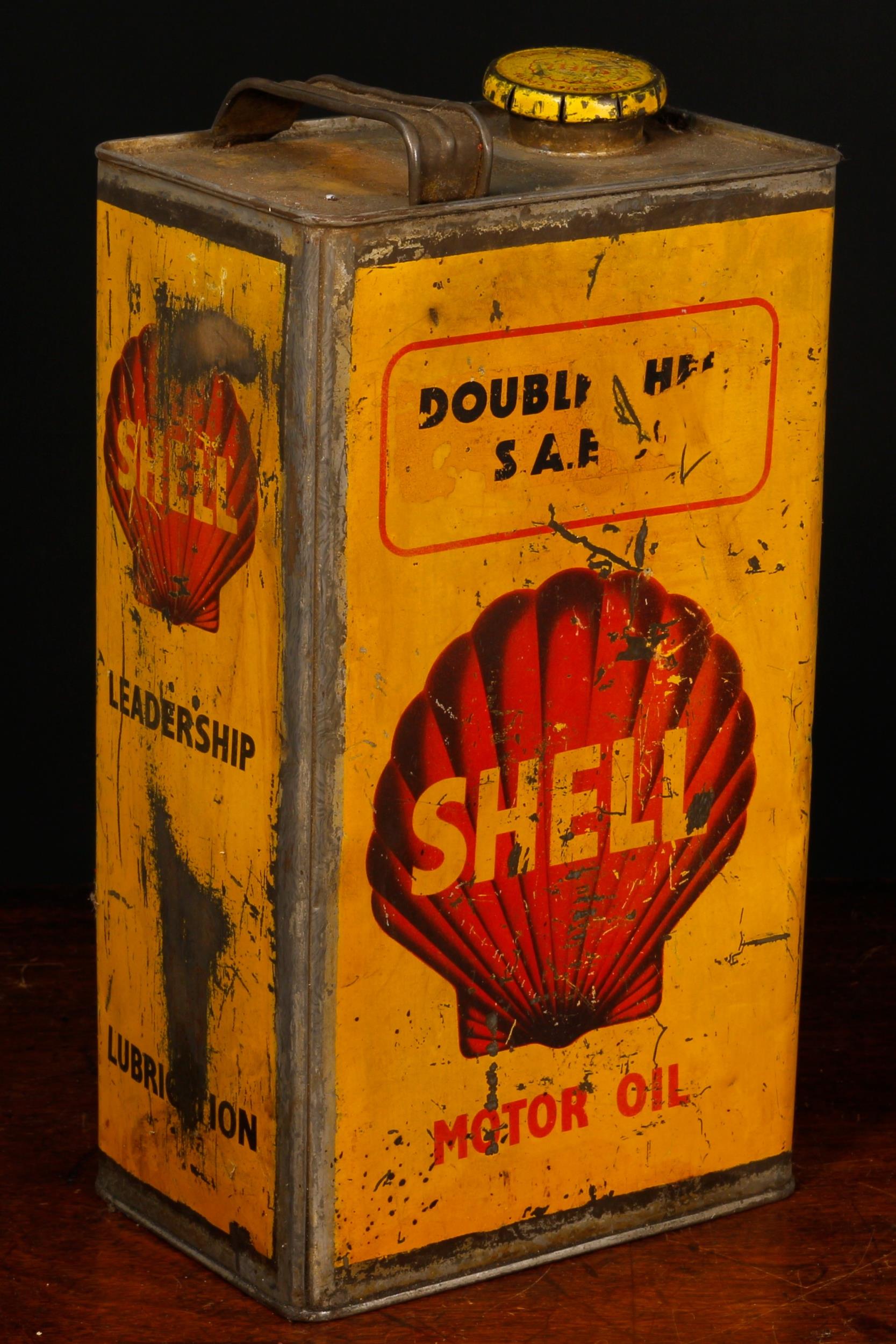Motoring Interest - a 1930's/1940's rounded rectangular shaped Shell Motor Oil can, 'DOUBLE SHELL, - Bild 2 aus 3