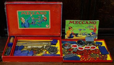 Model Engineering & Constructional Toys - a Meccano outfit No.7, produced in 1938, comprising