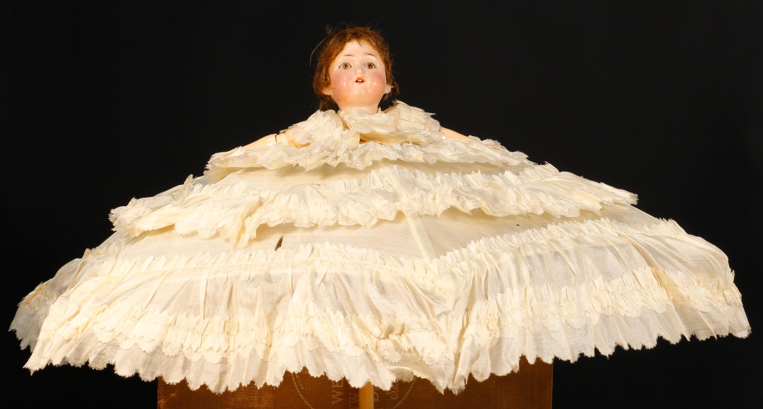 A Catterfelder Trautmann/Catterfelder Puppenfabrik (Germany) bisque head novelty parasol doll, the - Image 3 of 3