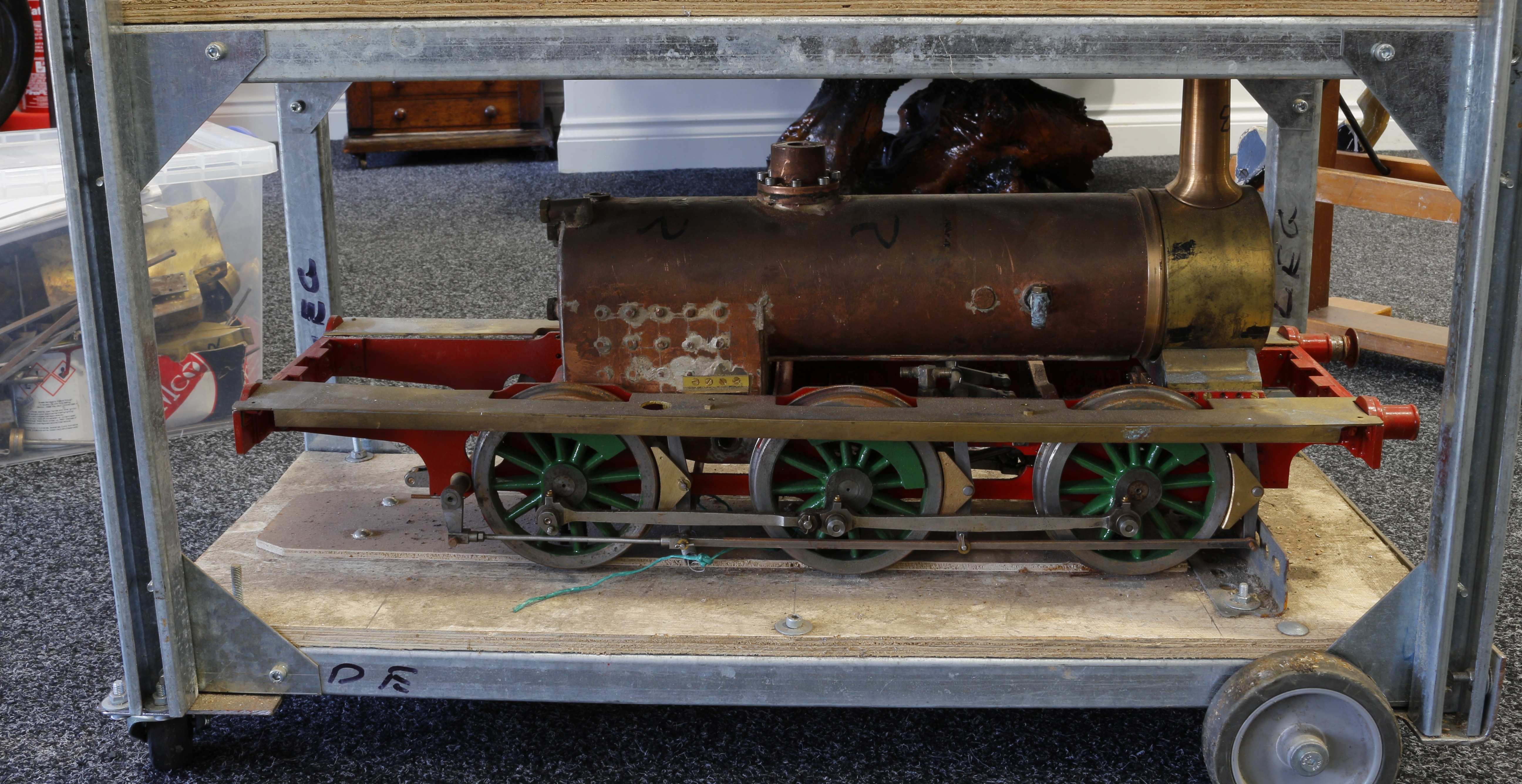 Live Steam and Model Engineering - a collection of three 5" gauge live-steam part built Terrier 0- - Image 4 of 4