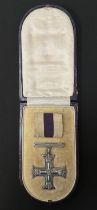 WW2 British Cased Military Cross. Plain unmarked reverse without date. Pin with short ribbon.