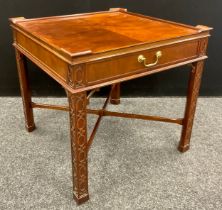 A George III Revival mahogany lamp table, 64cm high x 65.5cm x 65.5cm.