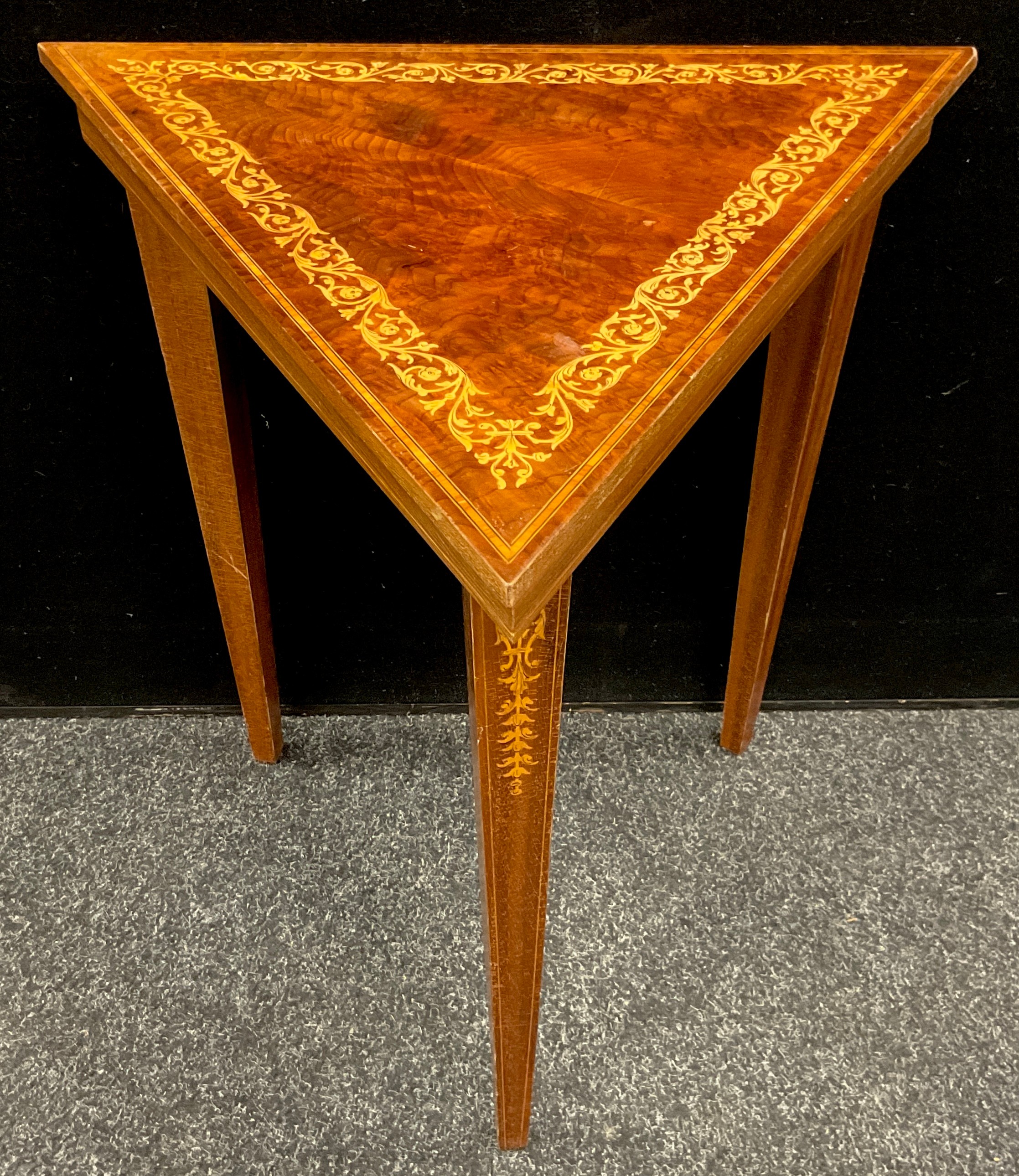 A set of five burr yew and maple-inlaid side tables, triangular tops, tapering square legs, each - Image 2 of 2