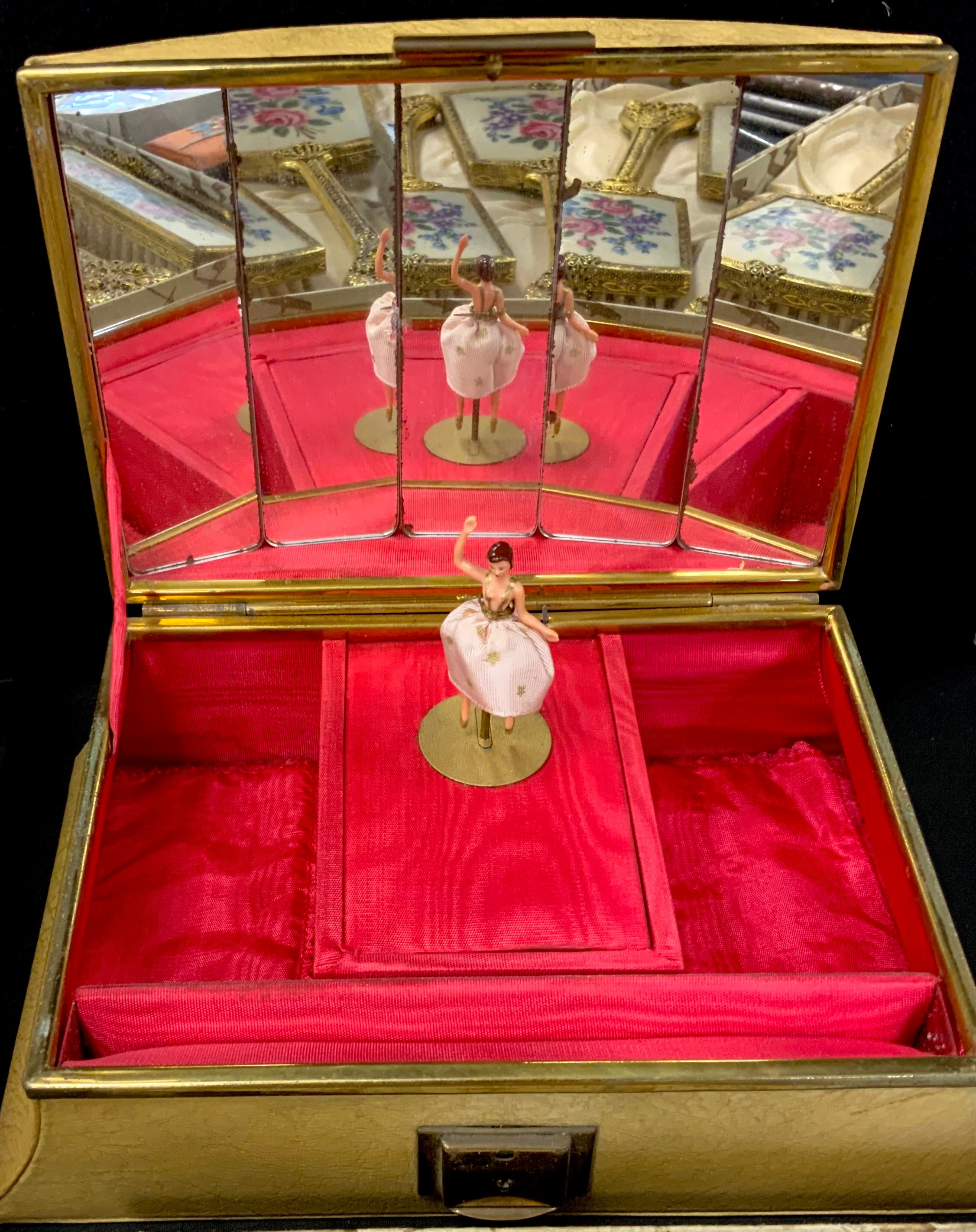 Boxes & Objects - Two Pedigree dolls in traditional costume, both boxed; compacts, Scent bottles, - Image 4 of 8