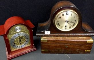 A modern Franz Hermle mahogany cased mantel clock, gilt dial, eight day movement, 24.5cm high; oak