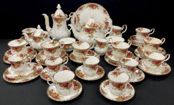 Royal Albert ‘Old Country Roses’ tea service for eight including; a tea pot, sugar bowl, milk jug,