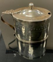 A George III silver oval lidded mustard, Henry Chawner, London 1790, no liner, 3.59ozt