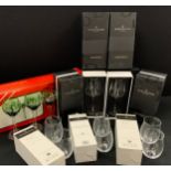 Dartington glass including; four Tony Laithwaite wine tumblers, another pair, from the