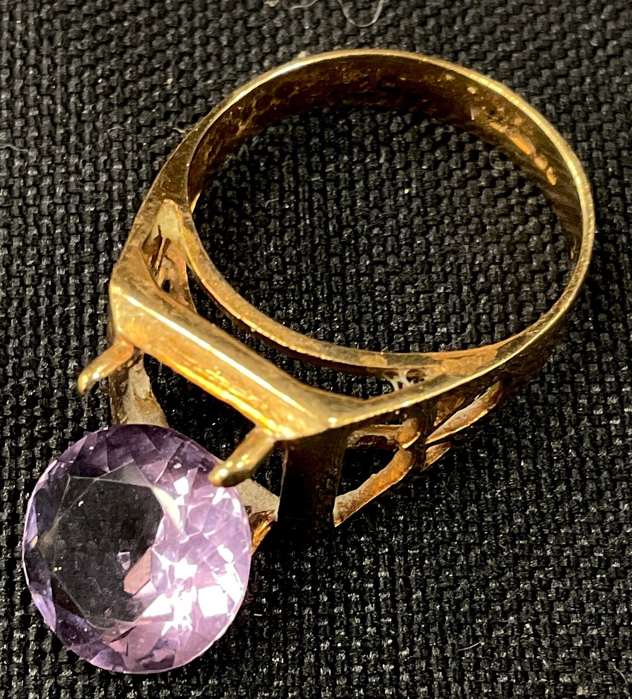 Jewellery & Coins - a 9ct gold amethyst signet ring, 9ct gold Cz solitaire ring, Art Nouveau - Image 2 of 5