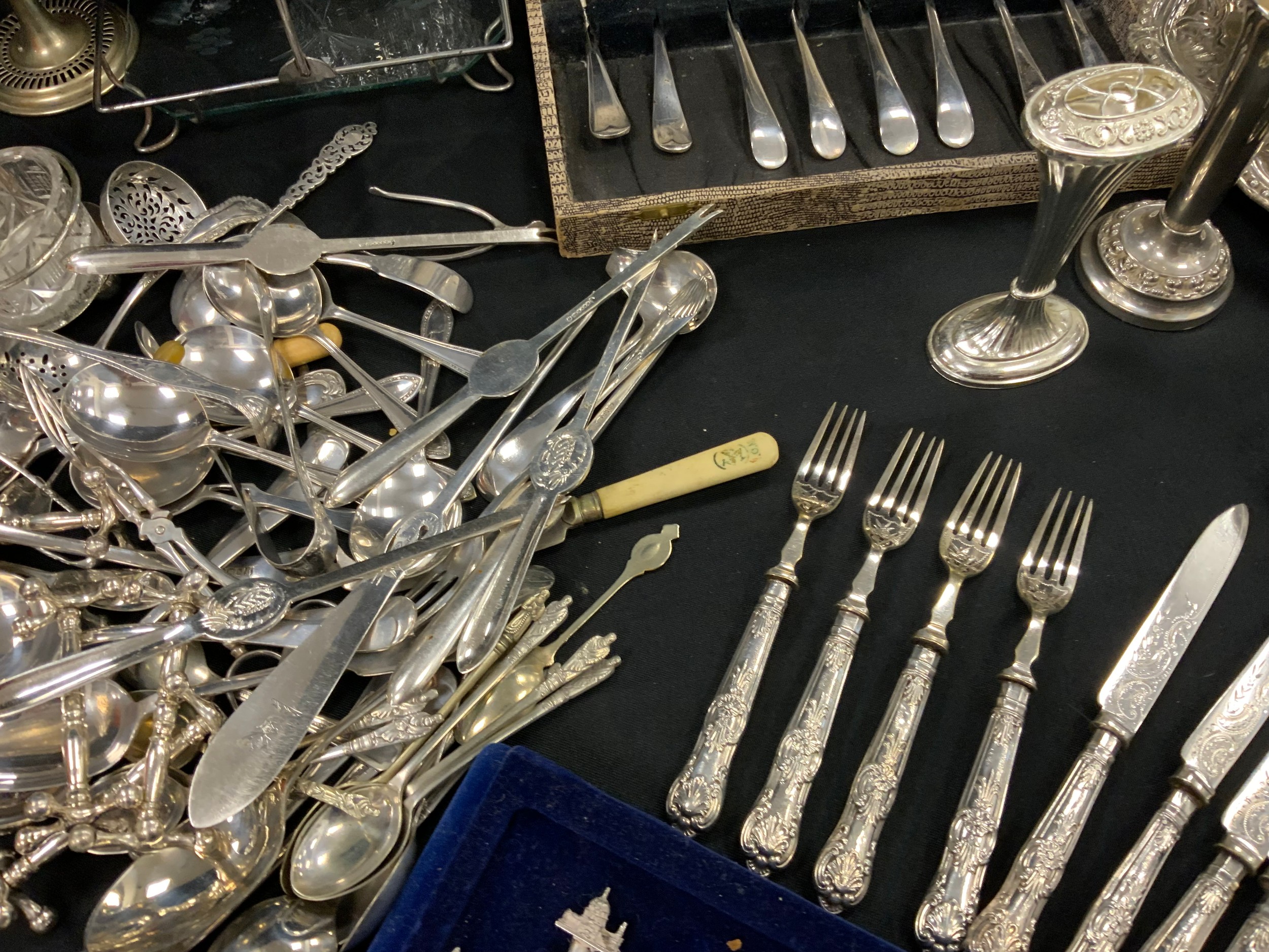 Plated ware - candlabrum, silver napkin rings, silver handled knives and fork, flatware; etc - Image 2 of 4