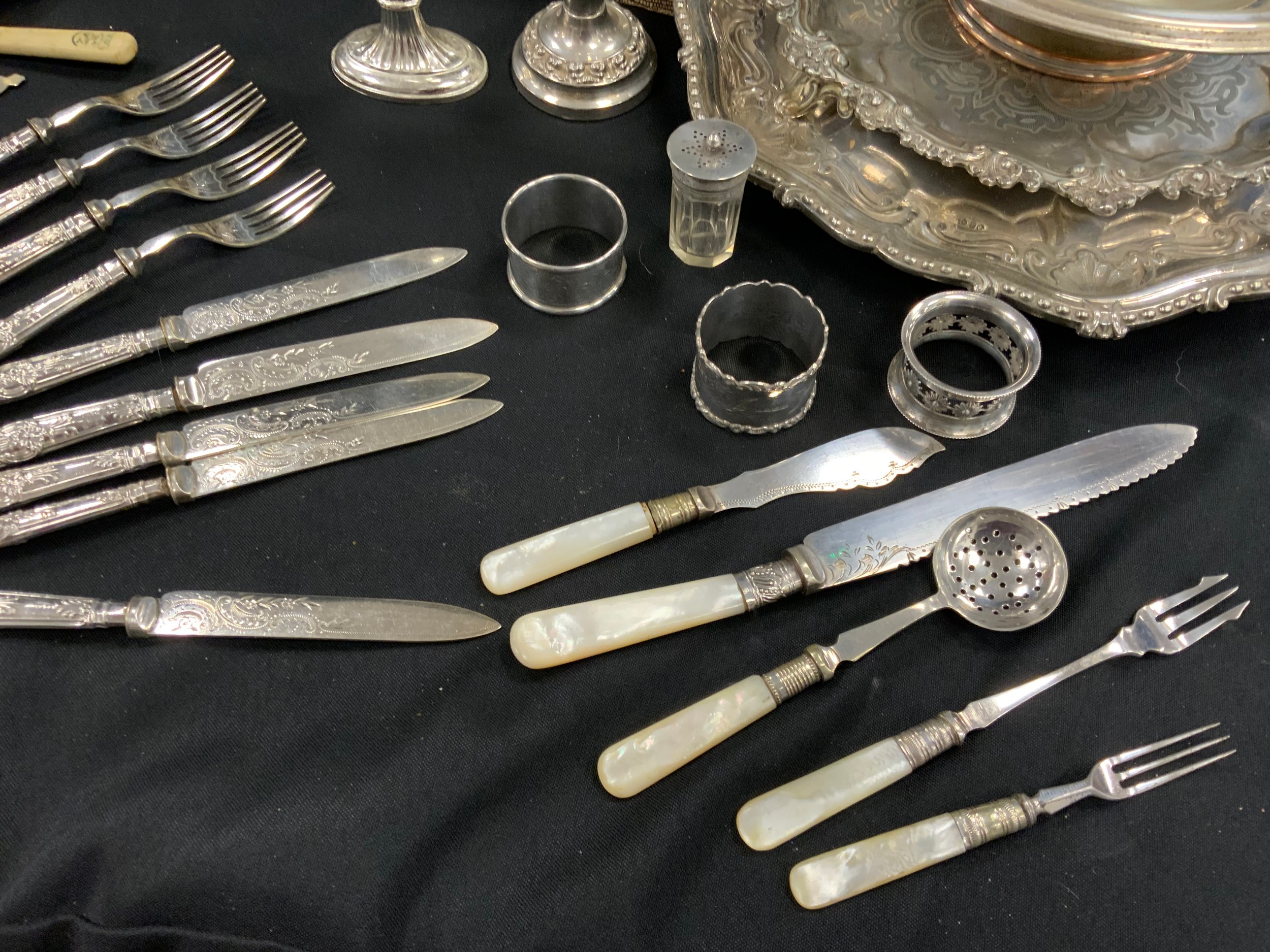Plated ware - candlabrum, silver napkin rings, silver handled knives and fork, flatware; etc - Image 4 of 4