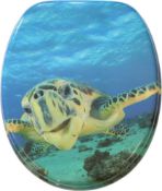 RRP £44.99 Soft Close Toilet Seat | Stable Hinges | Easy to Mount (Turtle)