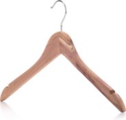 RRP £54.99 HANGERWORLD 24 Cedar Wood 44cm Clothes Coat Suit Garment Hangers with Non Slip Trouser