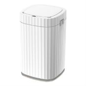 RRP £250, Collection of Bins, Smart Trash Bins, see image for contents list