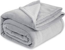 Bedsure Fleece Blanket King Size - Versatile Blanket for Bed Fluffy Soft Extra Large Throw, Light